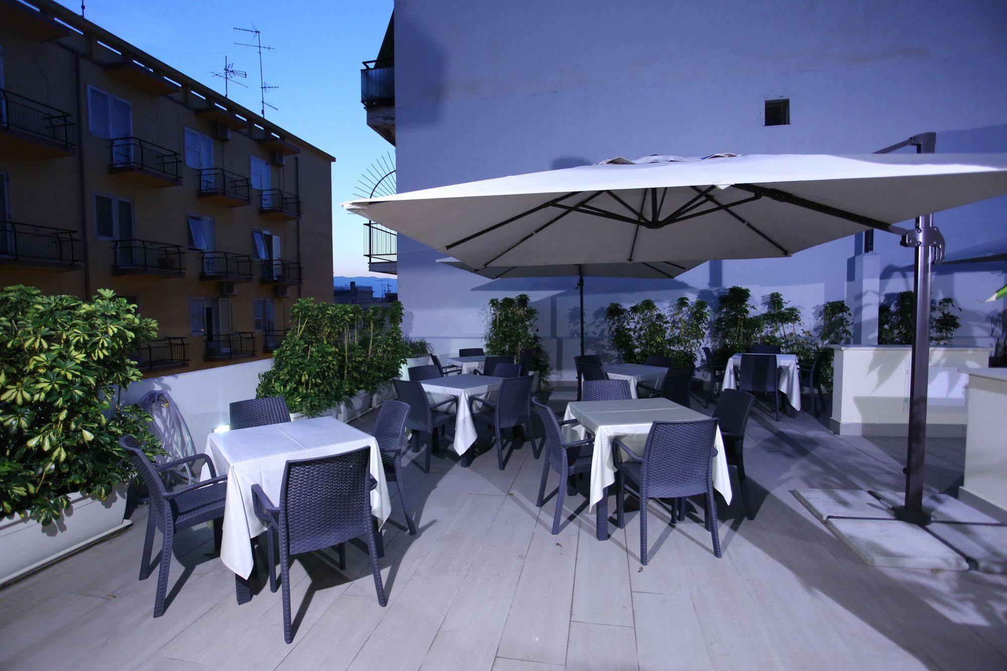Hotel Eubea ريجّو دي كالابريا المظهر الخارجي الصورة